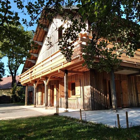 Les Dames De La Saugiat Bed & Breakfast Le Fied Exterior photo