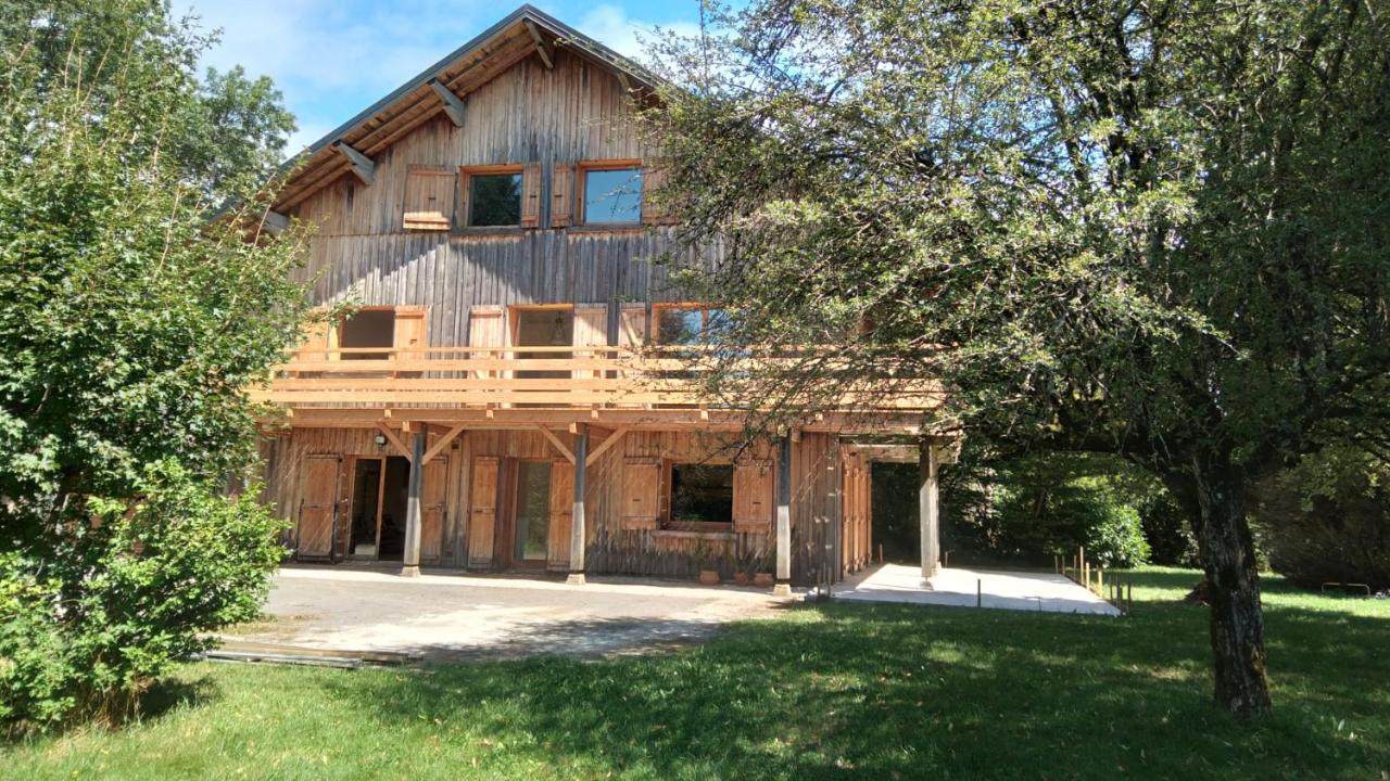Les Dames De La Saugiat Bed & Breakfast Le Fied Exterior photo