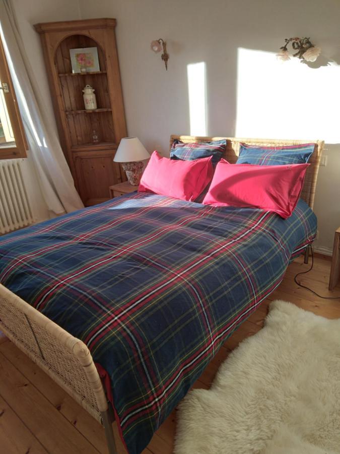 Les Dames De La Saugiat Bed & Breakfast Le Fied Exterior photo