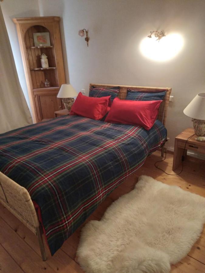 Les Dames De La Saugiat Bed & Breakfast Le Fied Exterior photo