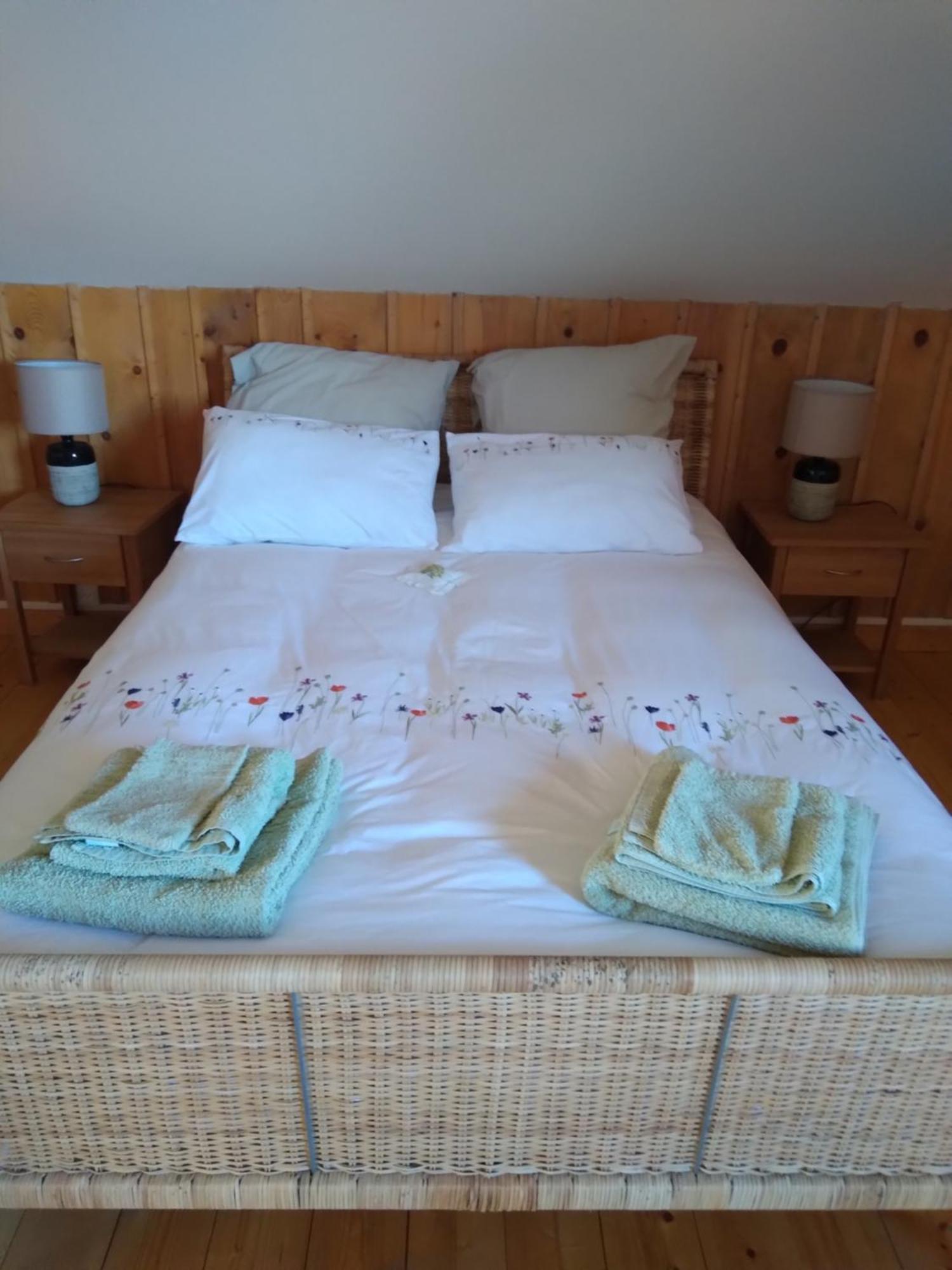 Les Dames De La Saugiat Bed & Breakfast Le Fied Exterior photo